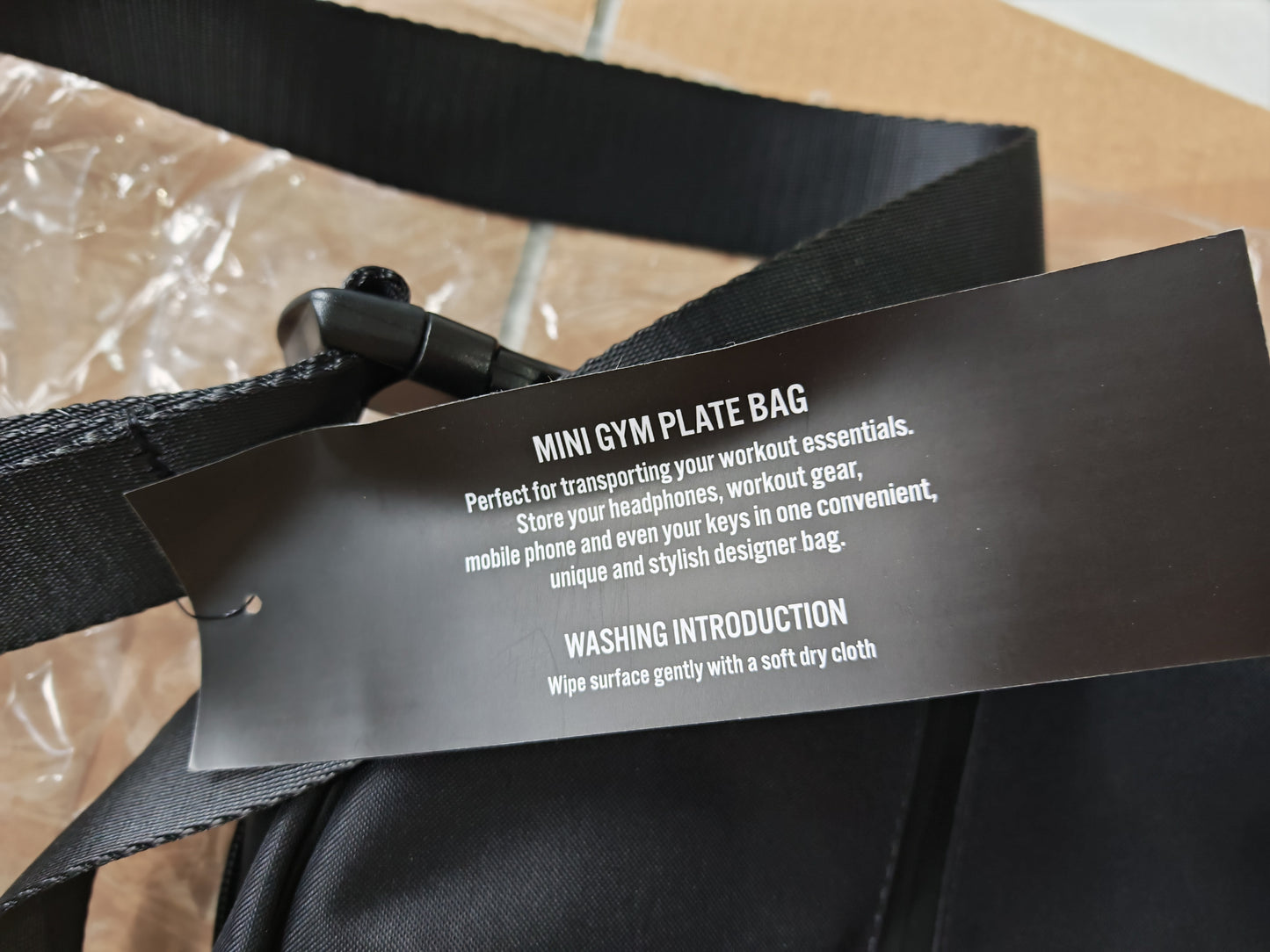 Iconic Strength Mini Gym Bag – Plate-Style Fitness Crossbody for Lifting Gear, Bands & Daily Essentials