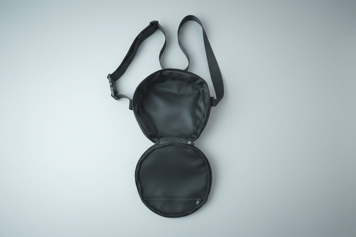 Iconic Strength Mini Gym Bag – Plate-Style Fitness Crossbody for Lifting Gear, Bands & Daily Essentials